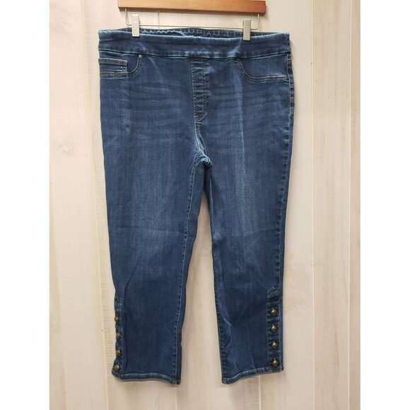Chicos Pull-On Jegging Crop Denim Pants With Button Accents Size 2.5 US 14 - Picture 1 of 7